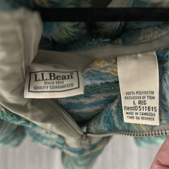 LL Bean size large hooded sweatshirt - Picture 6 of 6
